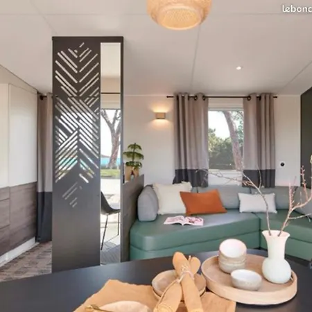 Mobilhome Neuf Domaine 4 Etoiles Ile D'or Terrasse Et Jacuzzi Prive Vue Exceptionnelle Camping Saint-Raphaël